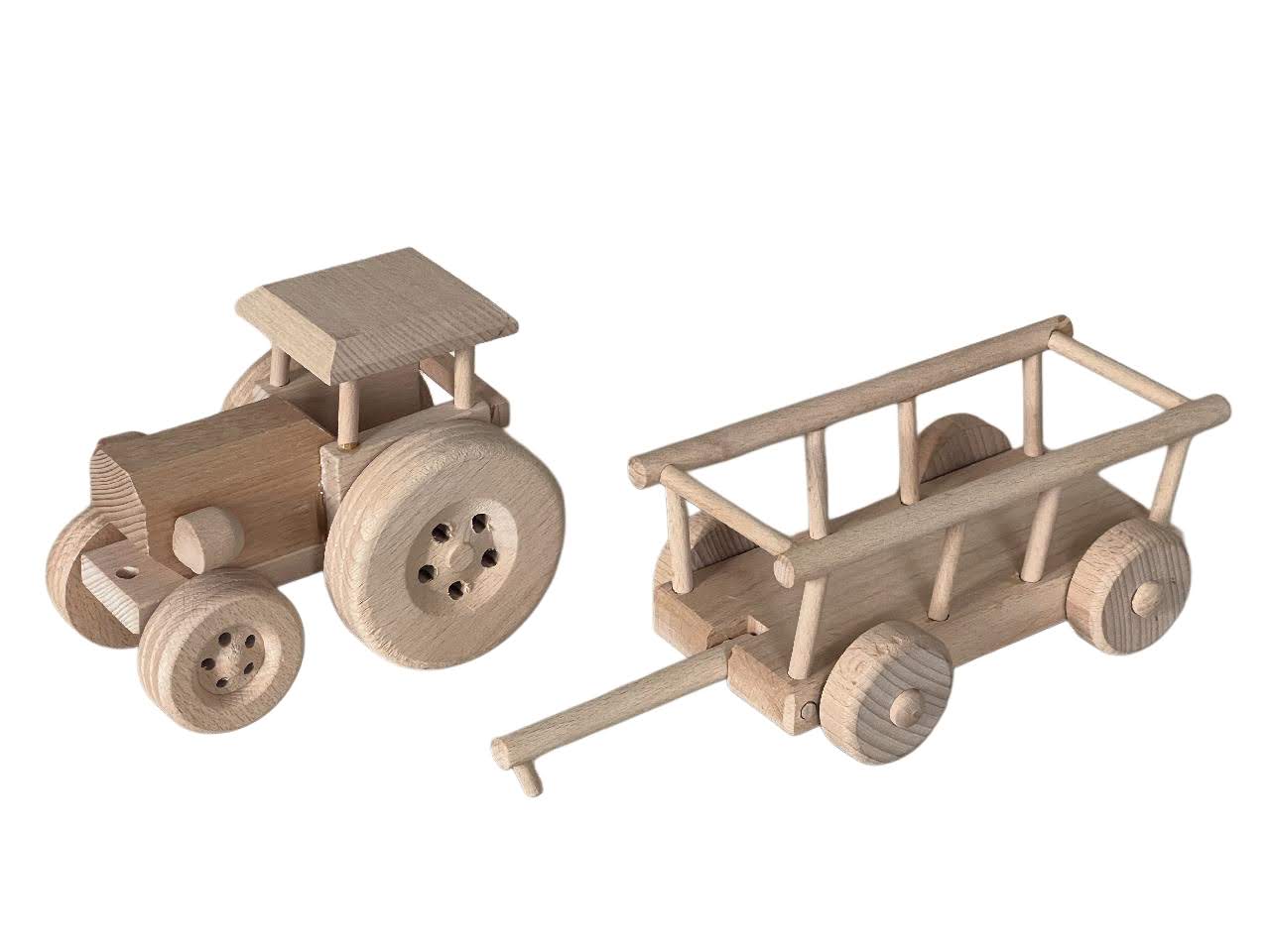 Dřevěný traktor s vlečkou 