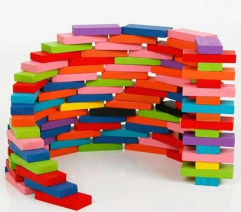 Dřevěné domino barevné 200 kusů 