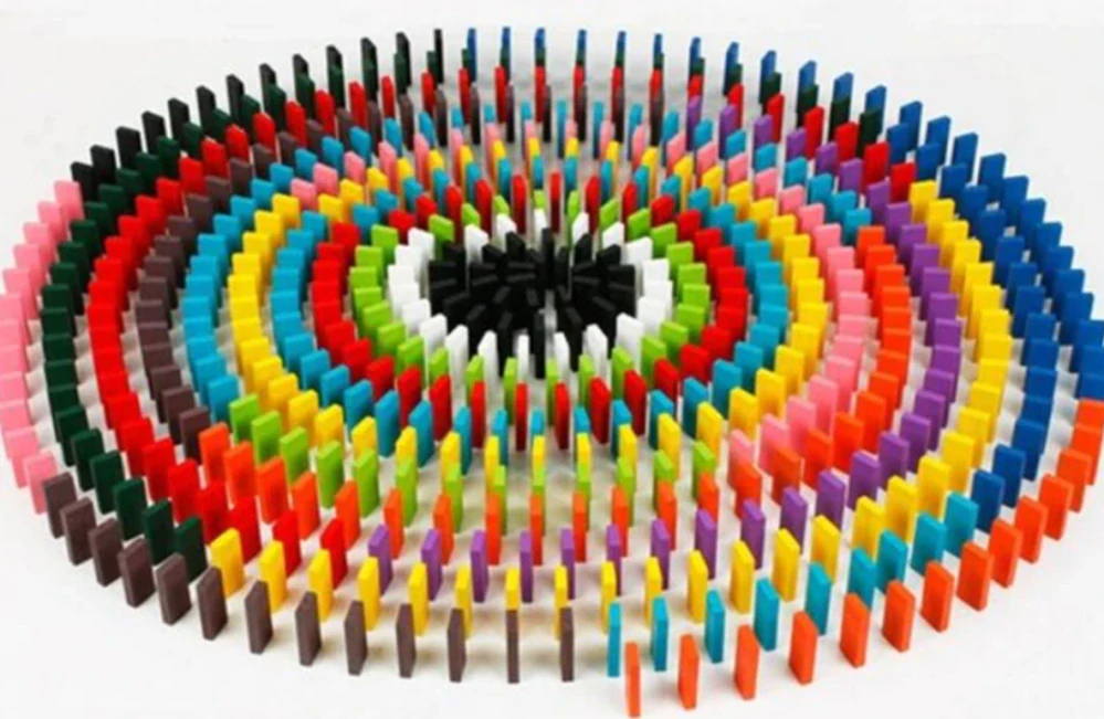 Dřevěné domino barevné 200 kusů 